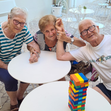 pietra ligure vacanze per anziani e amicizia