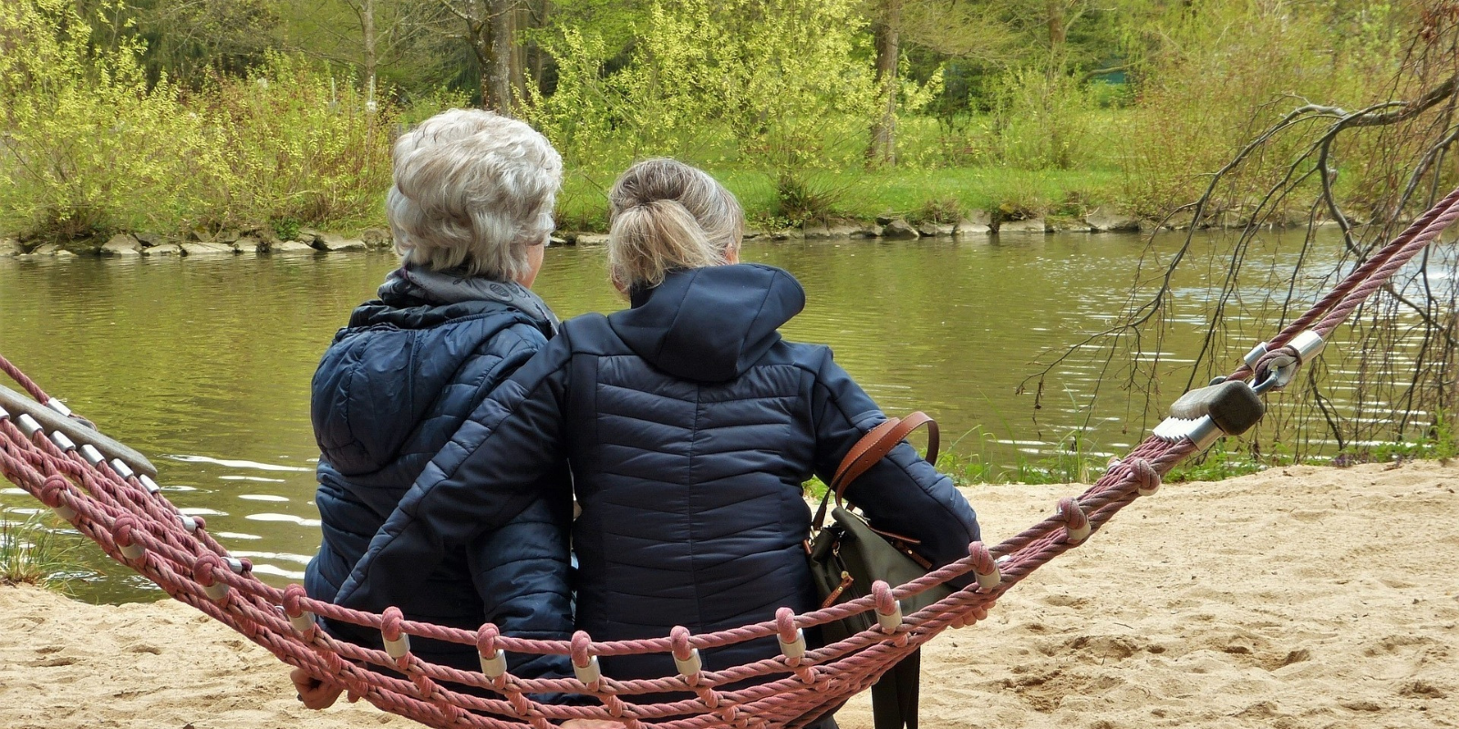 mamma anziana in casa