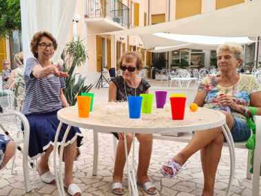 tempo libero persona anziana