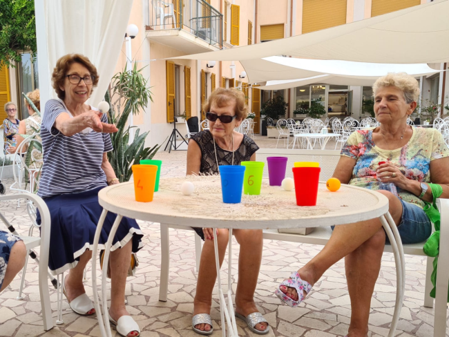 tempo libero persona anziana