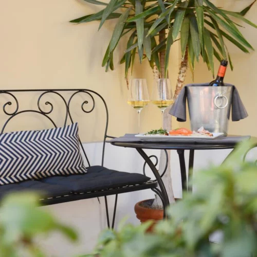 dehors molto curato dell'hotel a fiuggi